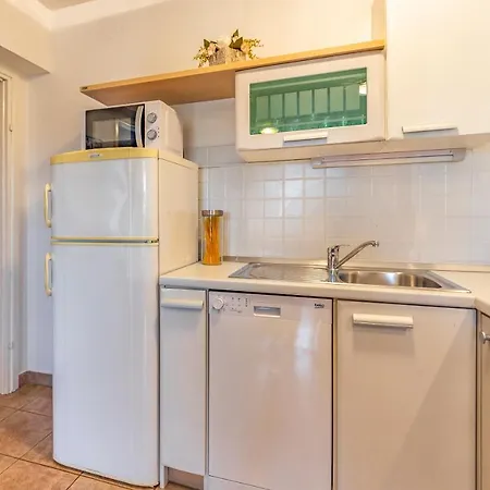 Olga's Place-new 200 Mt From The Sea Apartment