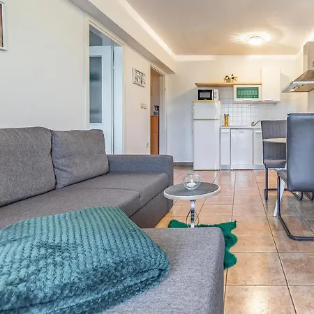 Olga's Place-new 200 Mt From The Sea Апартаменти *